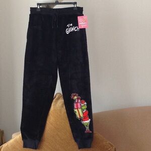 💚🖤❤️ 'The Grinch' - Dr. Seuss Cozy Pants & Socks